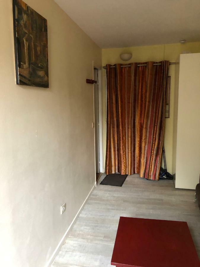 23 Rue De La Chapelle Apartment Paris Exterior photo
